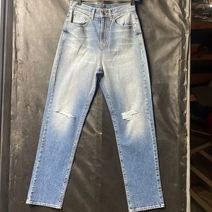 NEW Modern American straight leg Jeans! Size 4